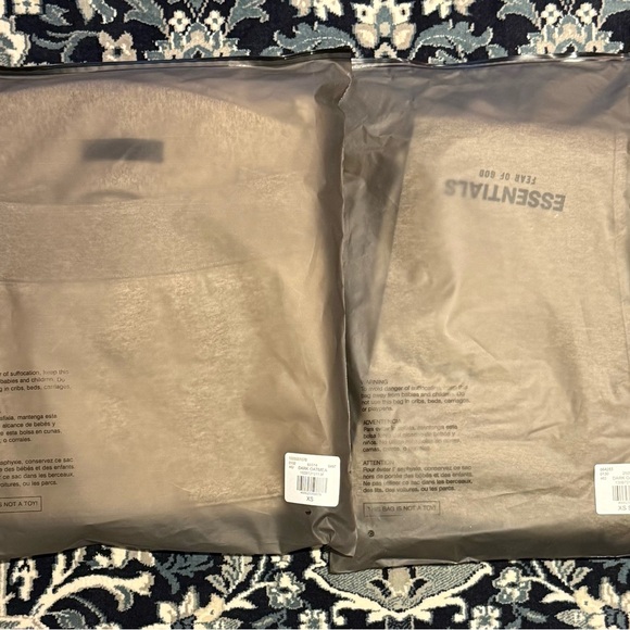 🔥🔥🔥 Essential Fear of God Dark Oatmeal Combo Set (XS) - Picture 3 of 11